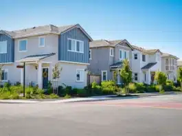 Your House Hasn’t Sold Yet. Should You Rent It Out Instead?